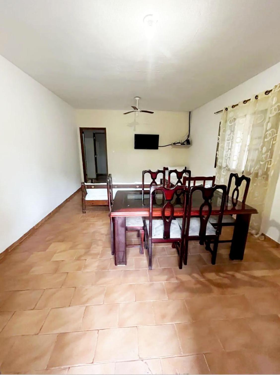 Casa Amarela 1 Grande Casa de férias