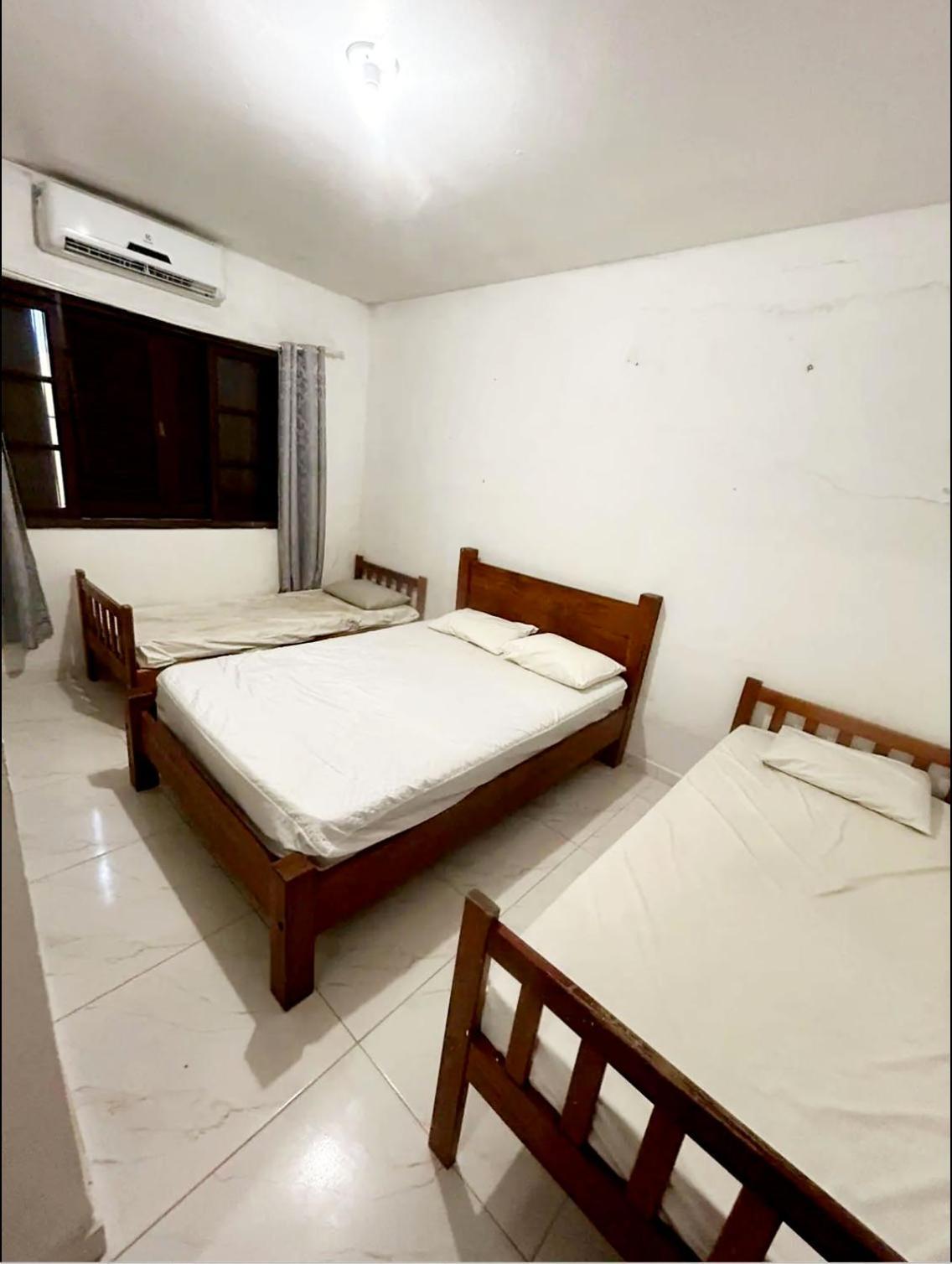 Casa Amarela 1 Grande Casa de férias Ubatuba
