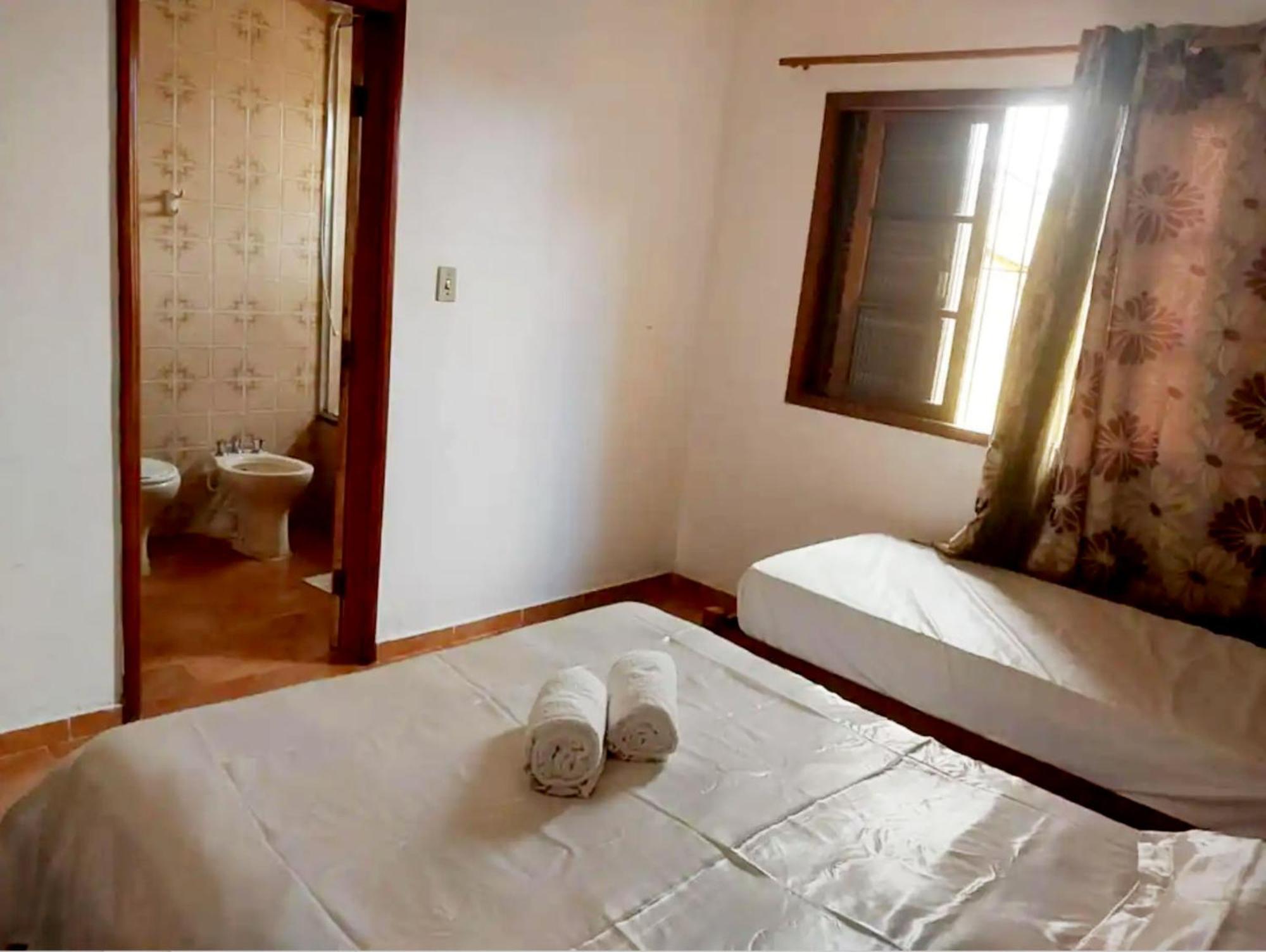 Casa Amarela 1 Grande Casa de férias